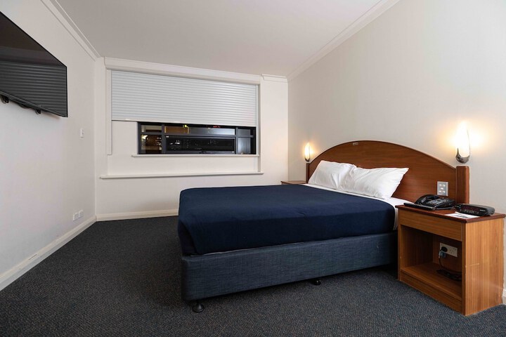 Room 29 of 53