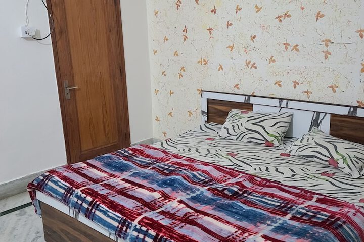 Room 10 of 22