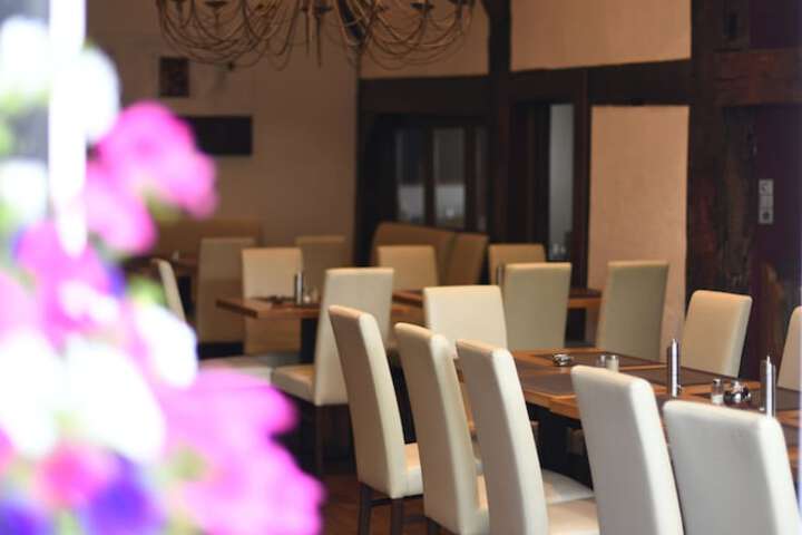 Dining 44 of 53