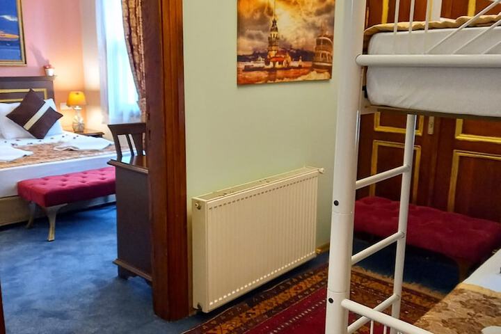 Room 5 of 69
