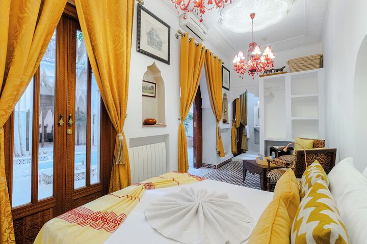 Room 6 of 48