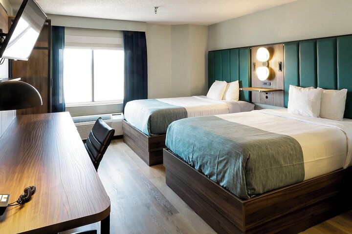 2 Double Beds (4 of 14)