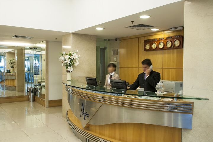 Guest Lobby
