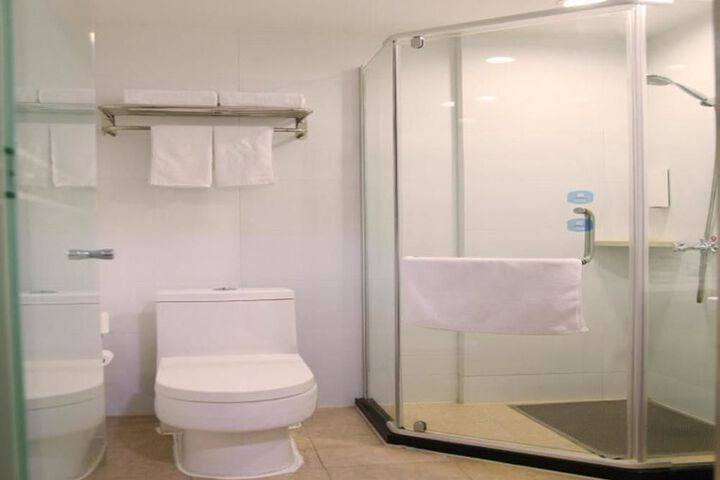 Room 7 of 7