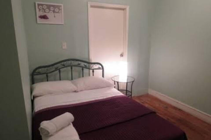Room 3 of 4