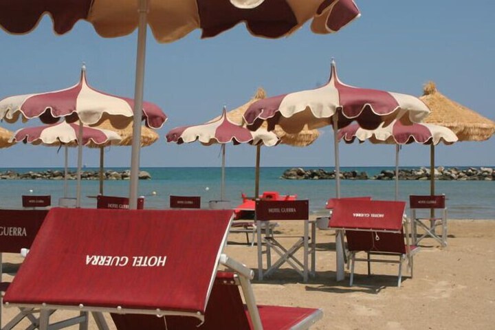 Beach 26 of 33