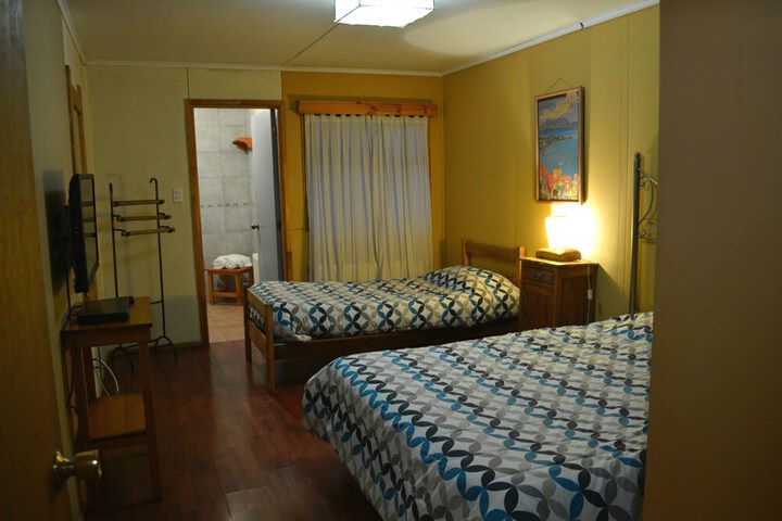 Room 3 of 25