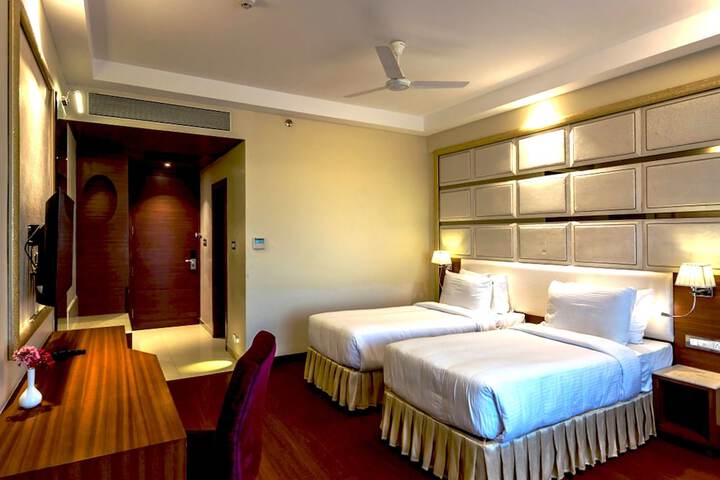 Room 4 of 29