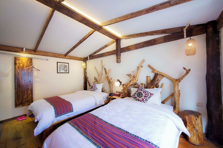 Room 42 of 75