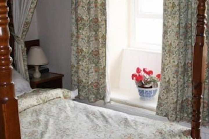 Room 2 of 58