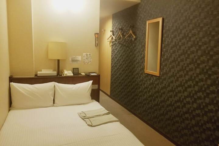 Room 15 of 24