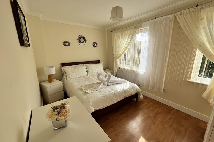 Room 9 of 35