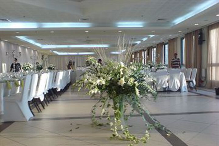 Ballroom/Hall 3 of 26