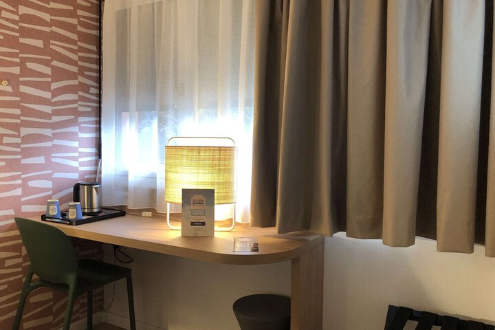 Room 13 of 60
