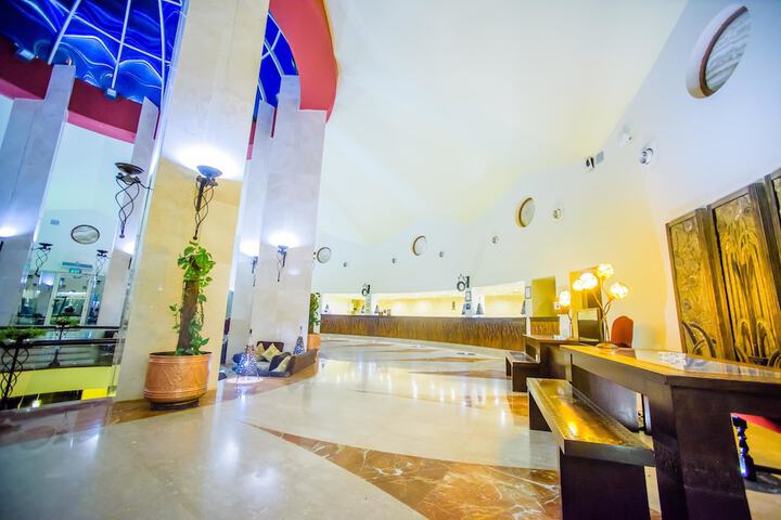 Hotel Interior 4 of 68