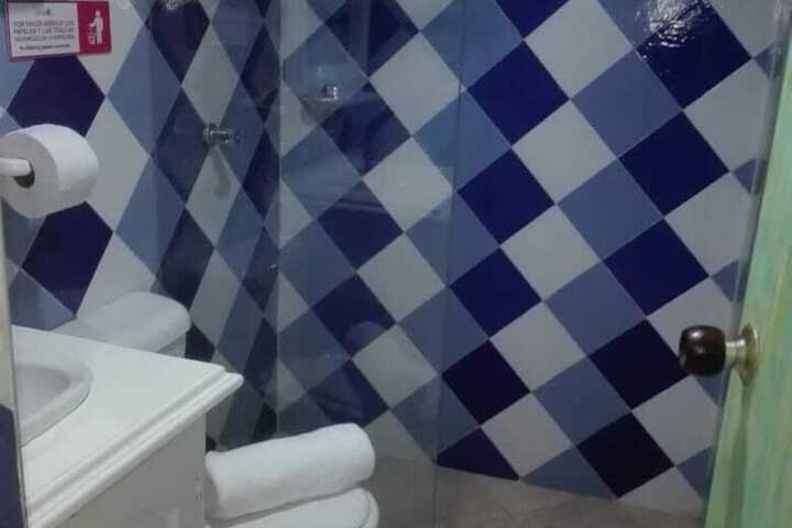 Room 8 of 21