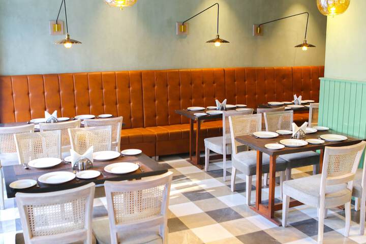 Dining 80 of 102