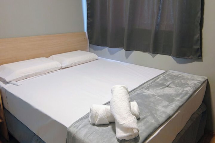 Room 16 of 22