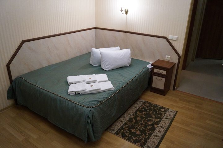 Room 23 of 60