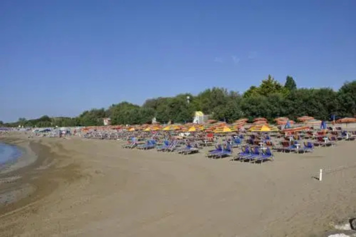 Beach 14 of 27
