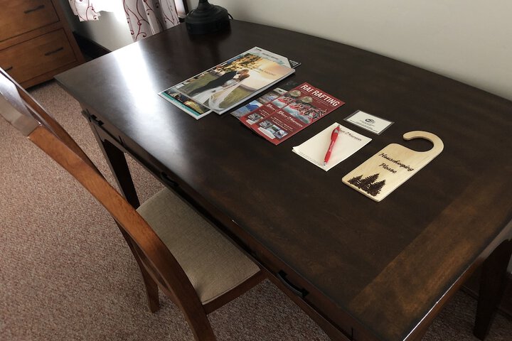 Room 13 of 186