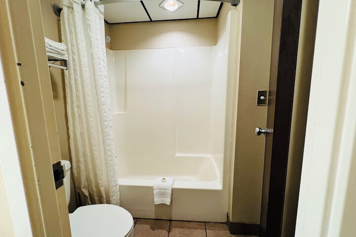 Room 18 of 46