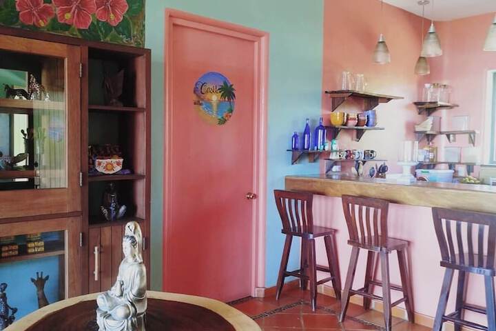 Room 34 of 103