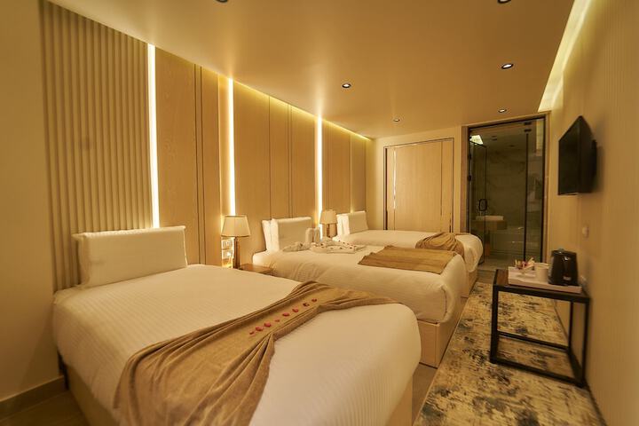 Room 15 of 35