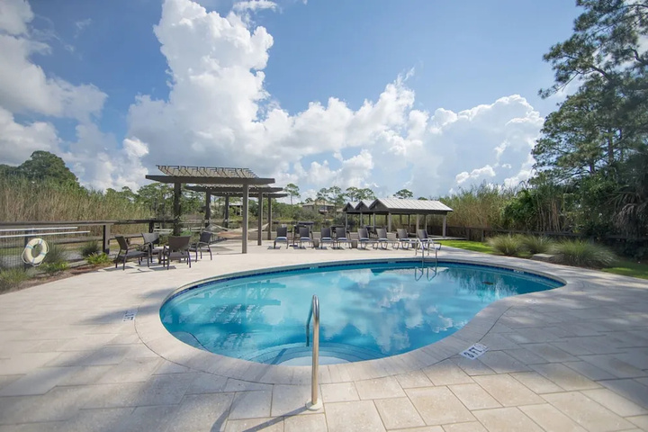 Pool 16 of 26