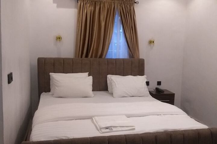 Room 7 of 39