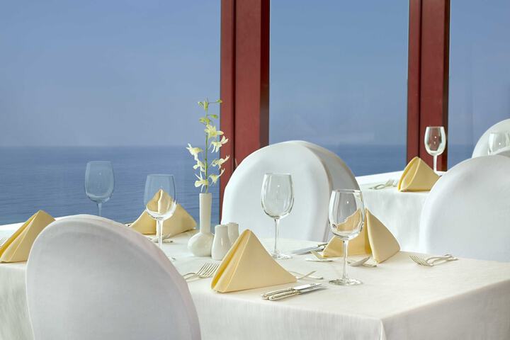 Dining 60 of 110