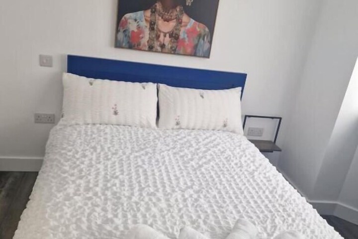 Room 34 of 104