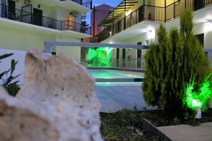 Hotel 53 of 60