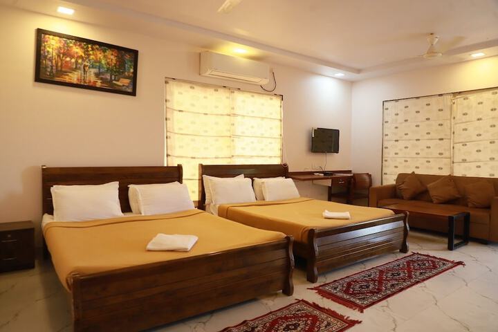 Room 9 of 62