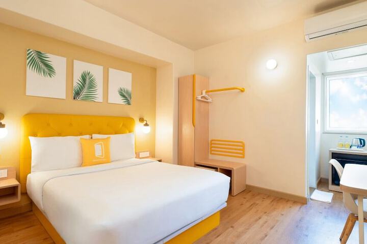 Room 8 of 24