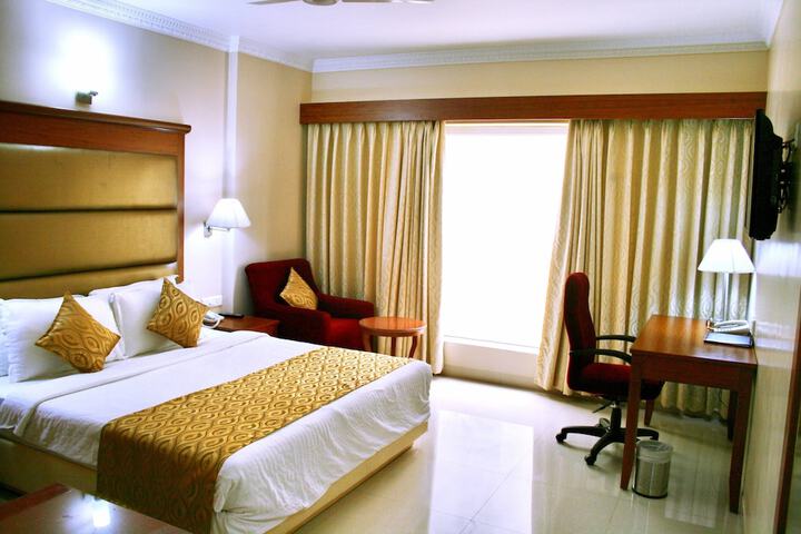 Room 3 of 17