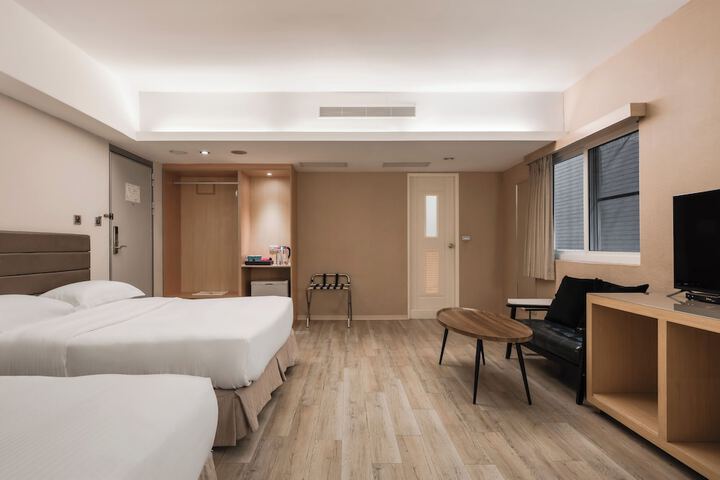 Room 9 of 41