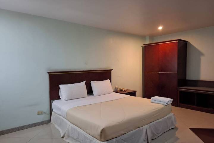 Room 14 of 45