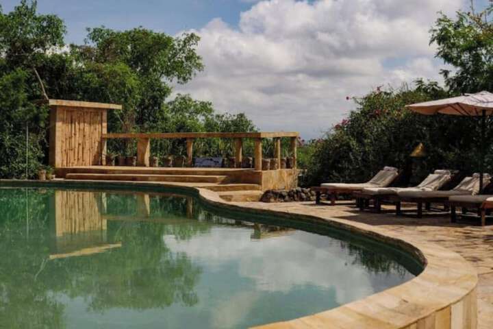 Pools & Facilities