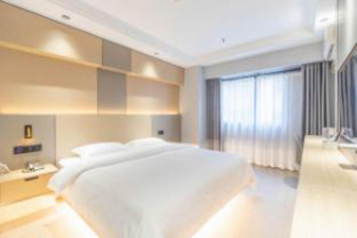 Room 21 of 23