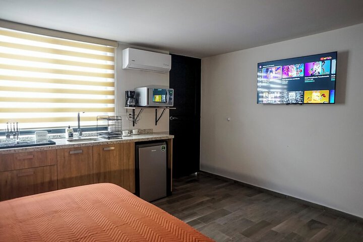 Room 12 of 48