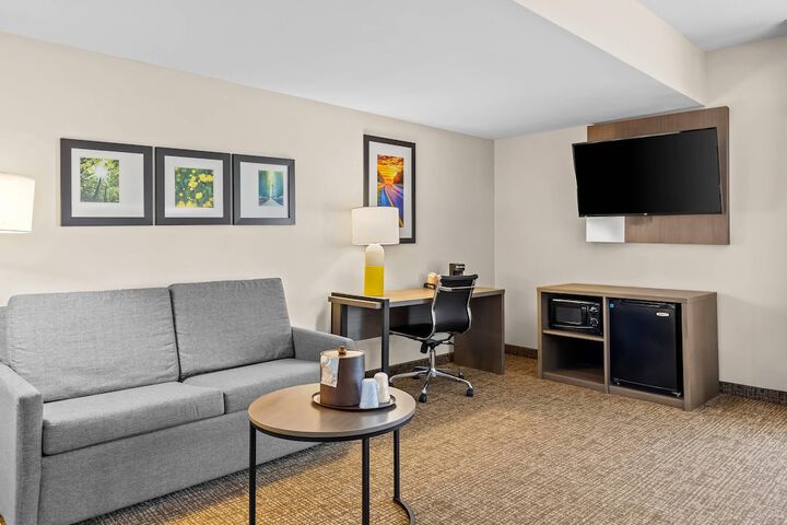 Room 41 of 83