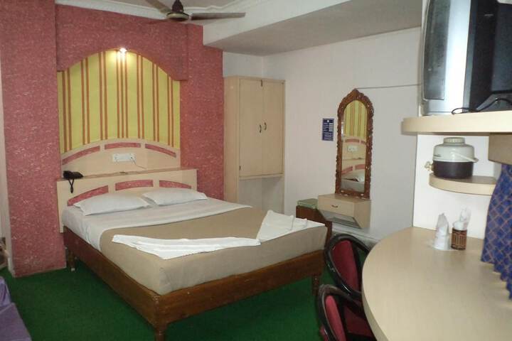 Room 34 of 71