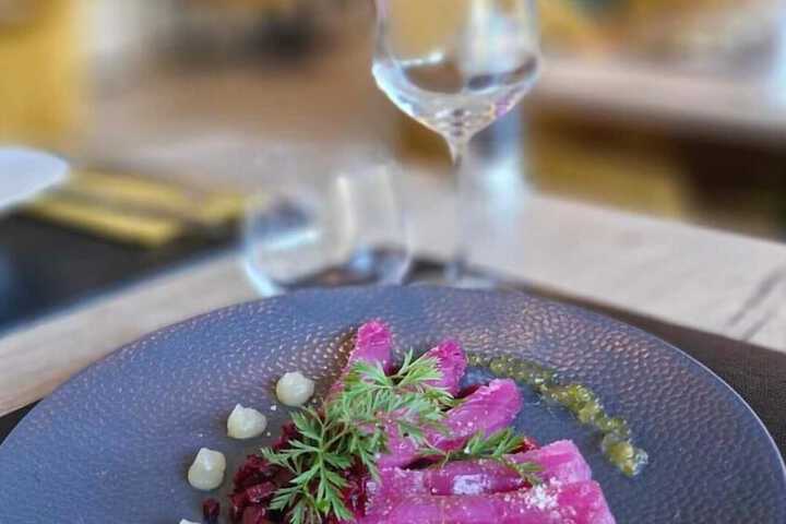 Dining 33 of 75