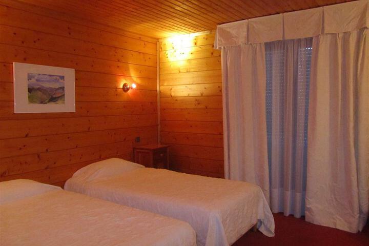 HOTEL DENARIE REST. LES CINQ CHEMINS