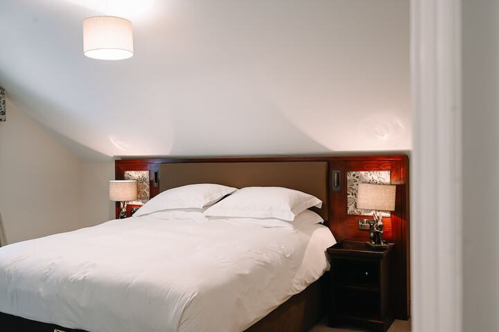 Room 58 of 172