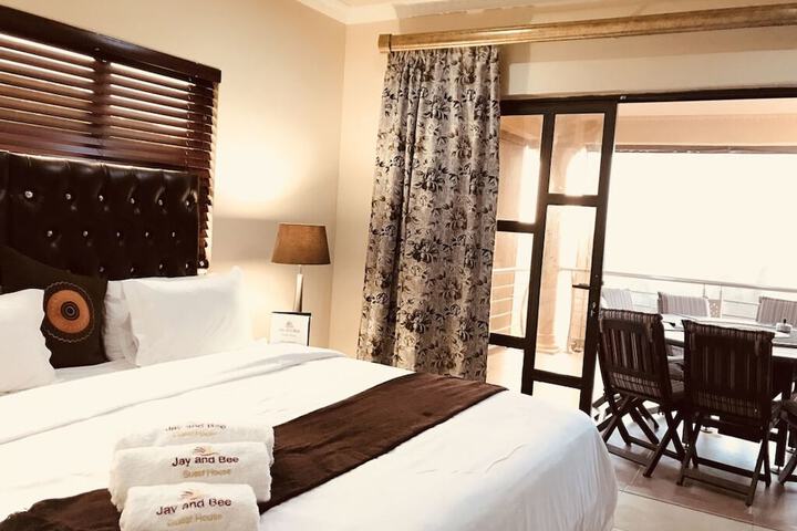 Room 20 of 36