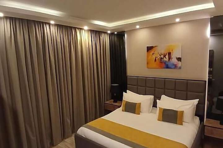 Room 20 of 48