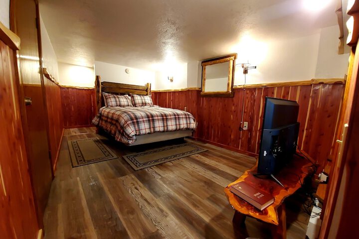 Room 45 of 99
