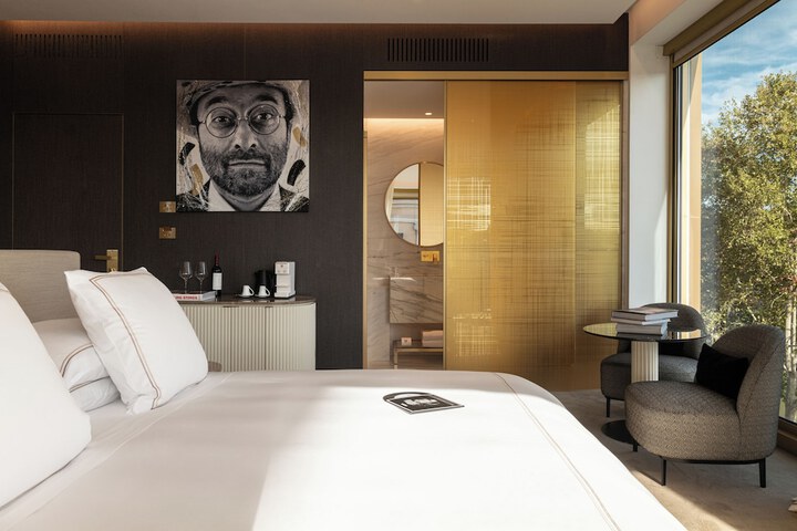 Room 14 of 49